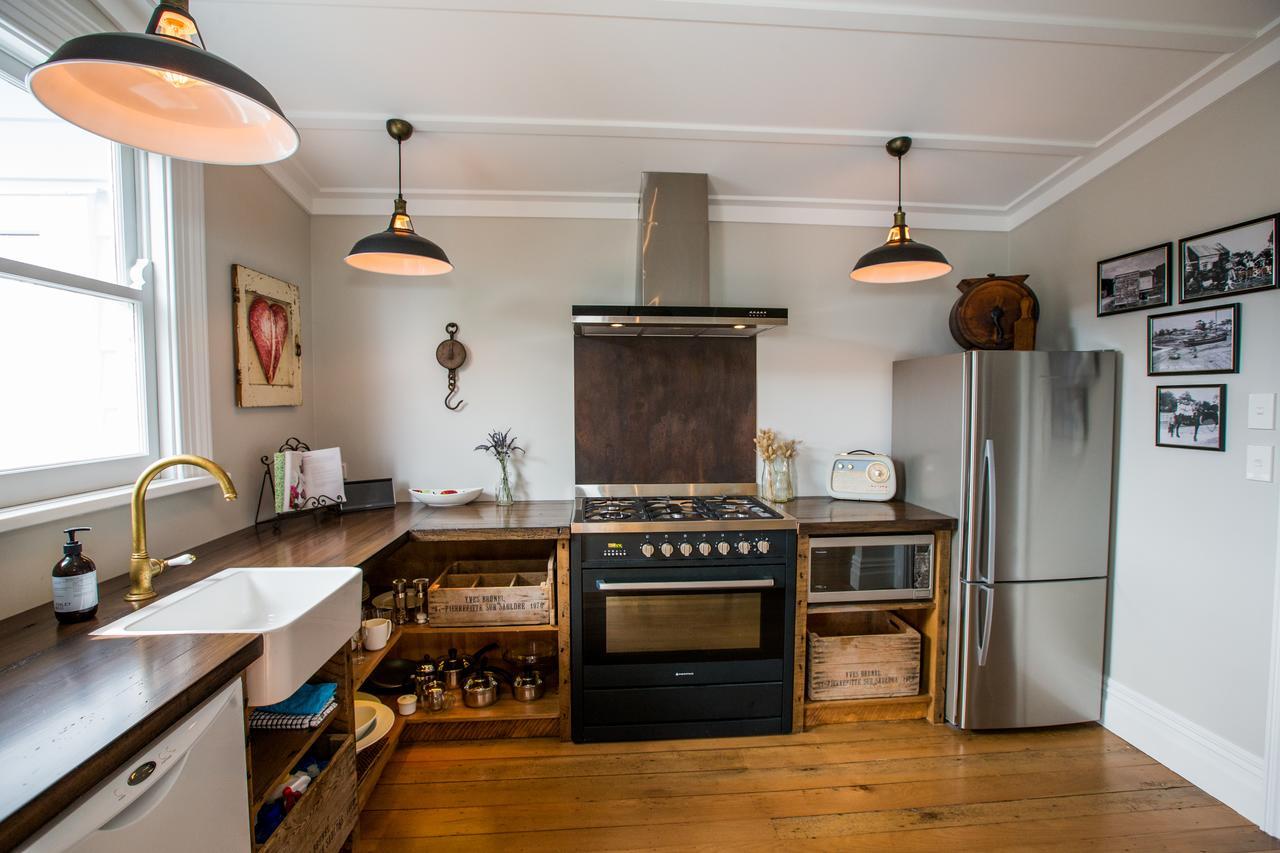 Coghill Cottage Whitianga Exteriör bild